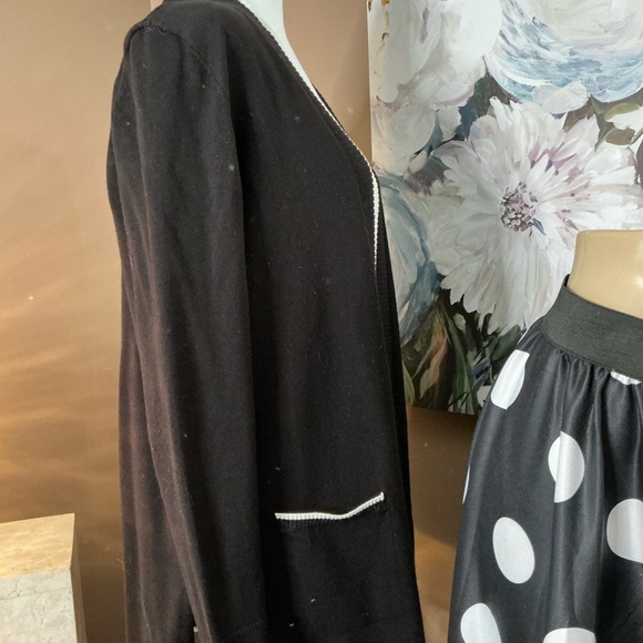 Black Cardigan Sweater With Accents of White Trim by 89th & Madison - Picture 5 of 6